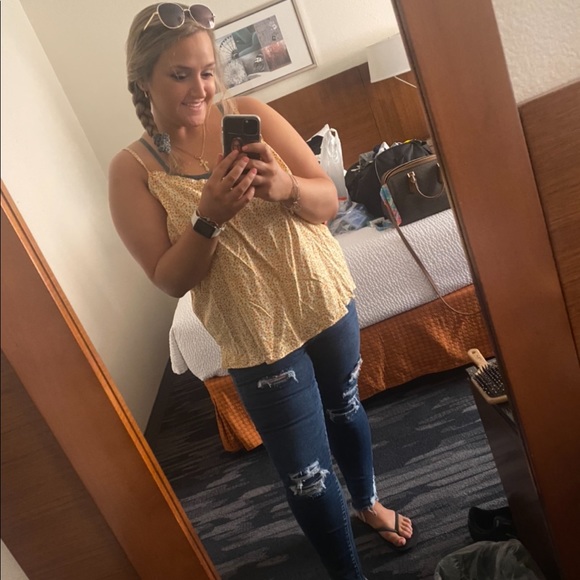 Meet your Posher, Amanda - Picture 1 of 1